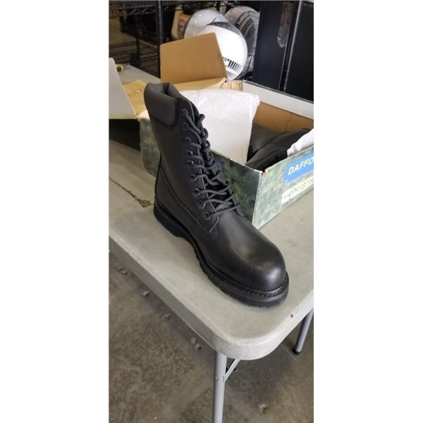 DAFFO BLACK SIZE 11 WORK BOOTS