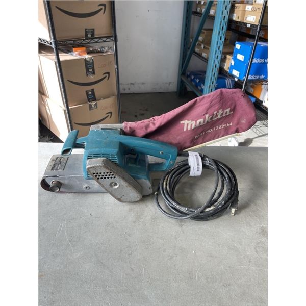 MAKITA BELT SANDER MODEL 9924DB, TESTED WORKING