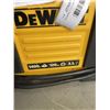 Image 3 : DEWALT COMPRESSOR / BATTERY JUMP PACK