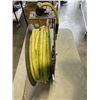 Image 2 : MAGNUM 50FT 3/8" AIR HOSE ON REEL