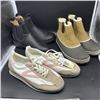 Image 1 : LOT OF NEW SIZE 9 FOOTWEAR