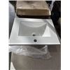 Image 1 : NEW 24" x 18" WHITE SINK