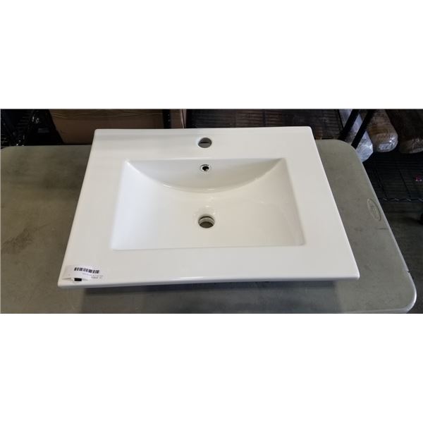 NEW 24" x 18" WHITE SINK