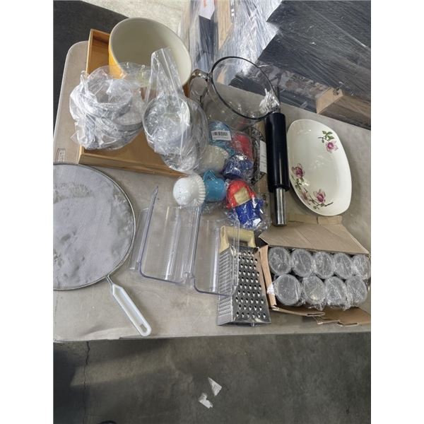 BOX OF KITCHEN SUPPLIES