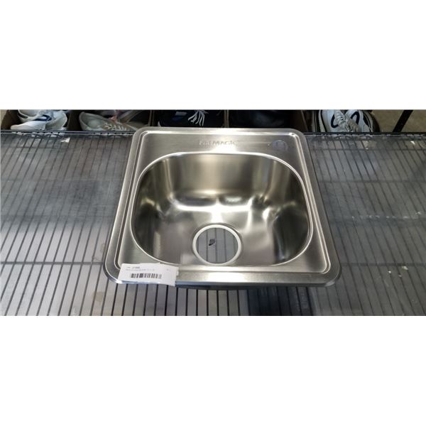 NEW STAINLESS SINK 15" x 15"