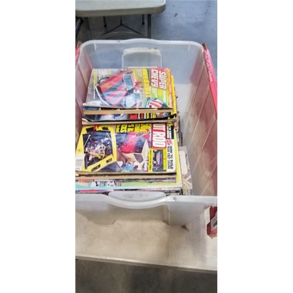 LARGE ASSORTMENT OF MAGAZINES IN TOTE W/ BUILT IN LID
