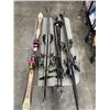 Image 4 : 3 PAIRS OF SKIS AND 2 SETS OF POLES