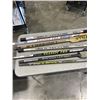 Image 3 : LOT ICE AND FLOOR HOCKEY STICKS