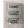 Image 2 : 3 CANADIAN 1973 $1 BILLS MINT SHAPE, LAST YEAR $1 BILL
