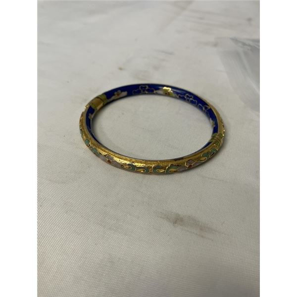 22K GOLD PLATED VINTAGE COBALT BLUE ENAMEL HINGED BANGLE, UNMARKED
