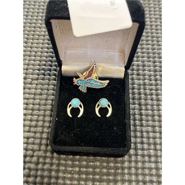 TURQOISE EARRING AND PENDANT