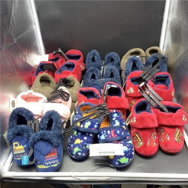 LOT OF NEW CHILD SIZE SLIPPERS AND FOOTWEAR