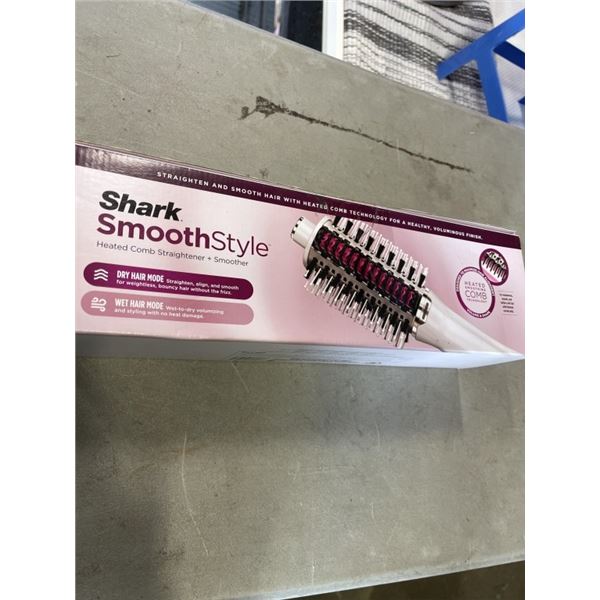 SHARK SMOOTHSTYLE HEATED COMB HAIR STRAIGHTENER - TESTED WORKING, RETAIL $129