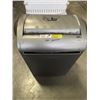 Image 2 : PAPER SHREDDER AND HAMILTON BEACH GARMET DRYER