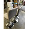 Image 5 : 3 GREY FABRIC BAR STOOLS, CAT TORN