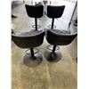 Image 4 : SET OF 4 KIDOL AND SHELLDER BAR STOOLS