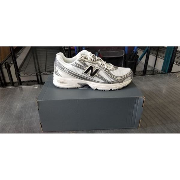 NEW PAIR OF NEW BALANCE U740JSG LIFESTYLE RUNNERS, WHITE GREY SIZE WOMENS 8.5, MENS 7