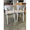 Image 3 : 2 MODERN SIDE CHAIRS