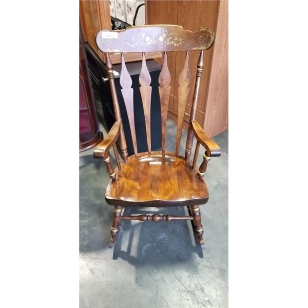 WOODEN ROCKING CHAIR