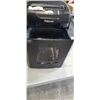 Image 2 : FELLOWS PAPER SHREDDER WORKING