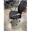 Image 3 : MESH BACK ROLLING OFFICE CHAIR