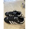 Image 4 : NEW PAIR OF ADIDAS SAMBA MN UNISEX SIZE US 5.5