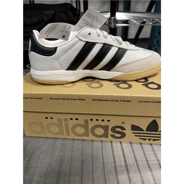 NEW PAIR OF ADIDAS SAMBA MN UNISEX SIZE US 7