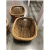 Image 2 : 4 WICKER BASKETS