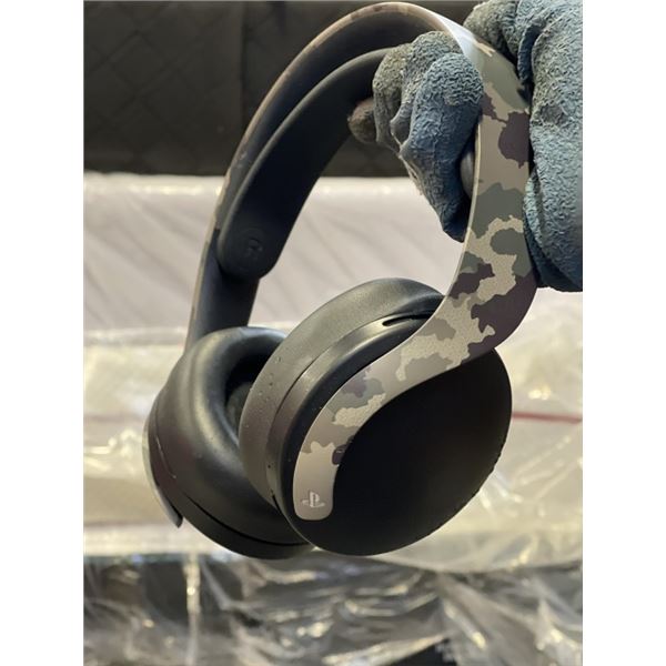 SONY PS5 PULSE 3D WIRELESS GAMING HEADSET - TESTED WORKING, RETAIL $129