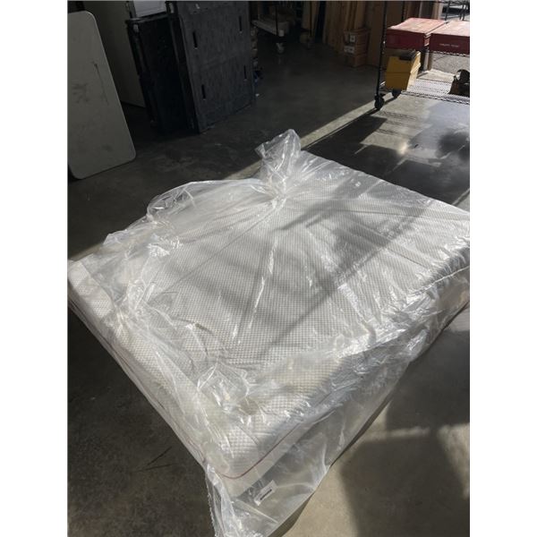 AS NEW QUEENSIZE DOUGLAS ORIGINAL MATTRESS