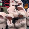 Image 4 : LOT OF NEW CHILD SIZE SLIPPERS AND FOOTWEAR