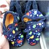 Image 7 : LOT OF NEW CHILD SIZE SLIPPERS AND FOOTWEAR