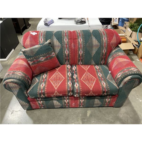 AZTEC LOVESEAT