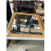 Image 2 : 2 WOOD FRAME MIRRORS