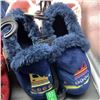 Image 2 : LOT OF NEW CHILD SIZE SLIPPERS AND FOOTWEAR