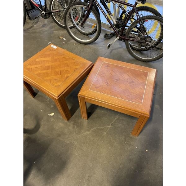 PAIR OF OAK SIDE TABLES