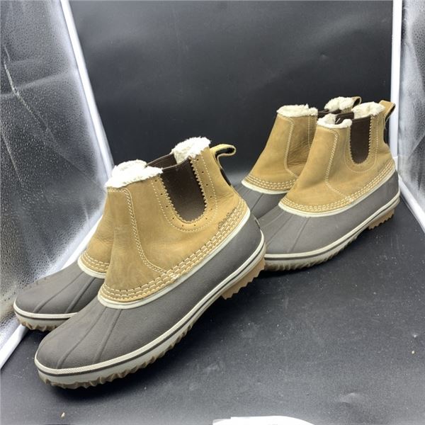 LOT OF NEW FOOTWEAR TWO PAIRS OF EDDIE BAUER SIZE 9