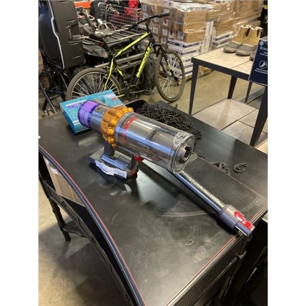 DYSON V15S SUBMARINE WET/ DRY CORDLESS STICK VACUUM - TESTED WORKING, RETAIL $1299