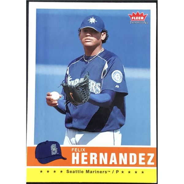 2006 FLEER FELIX HERNANDEZ ROOKIE CARD