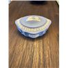 Image 2 : Wedgewood tinker dish