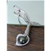 Image 2 : Estate vintage Diamond and Black Pearl Calla Lily Pin Brooch - white gold