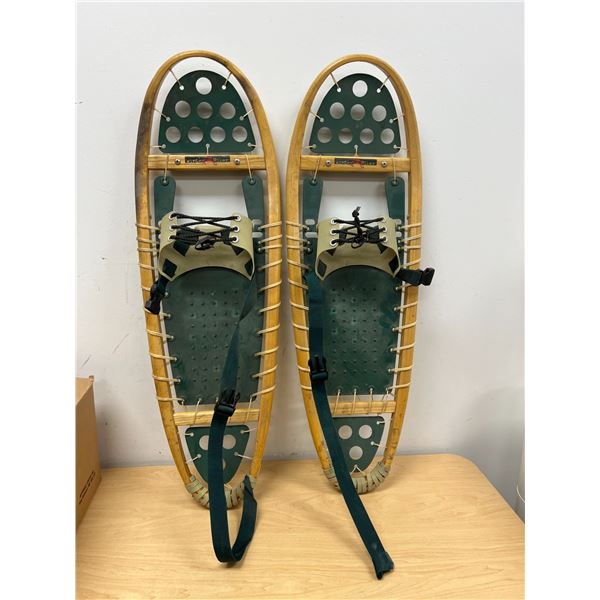 Winter Hiker Snowshoes Approx: 30.5 x 9.75"
