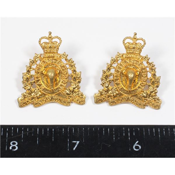 #196 ROYAL CANADIAN MOUNTED POLICE COLLAR BADGES