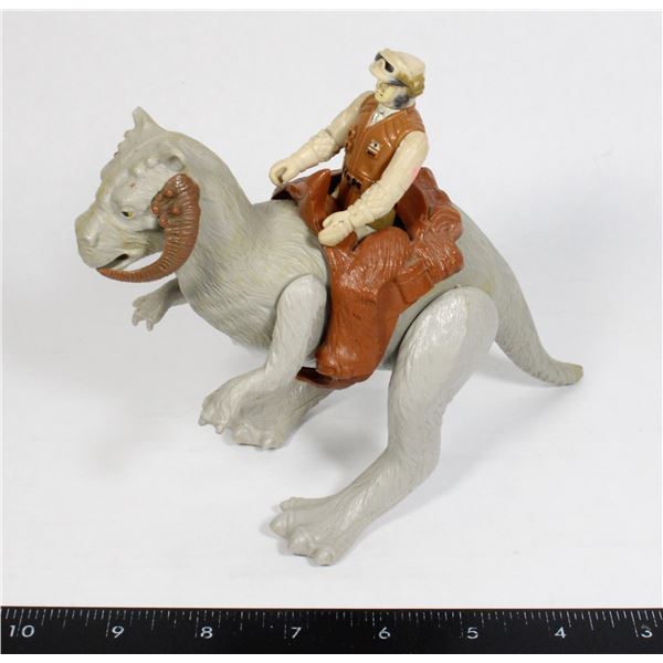 #296 KENNER 1980 STAR WARS ESB TAUNTAUN + REBEL