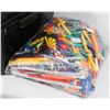 Image 3 : #395 VINTAGE K'NEX SUPER VALUE TUB WITH PIECES