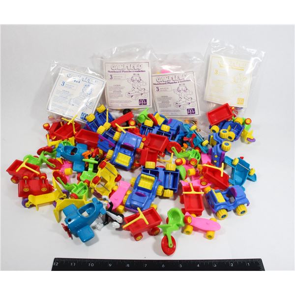 #415 LARGE 1989 GARFIELD MCDONALDS TOY LOT WITH