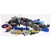 Image 2 : #421 LOT OF TRANSFORMERS WEAPONS PARTS PIECES ETC