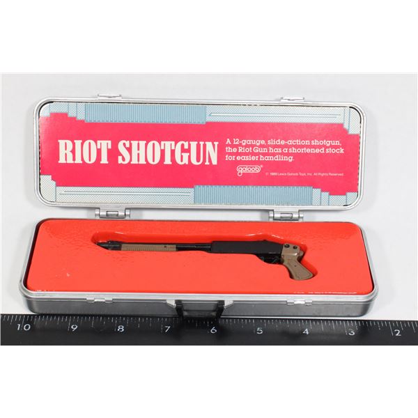 #432 1989 GALOOB RIOT SHOTGUN MINIATURE MODEL