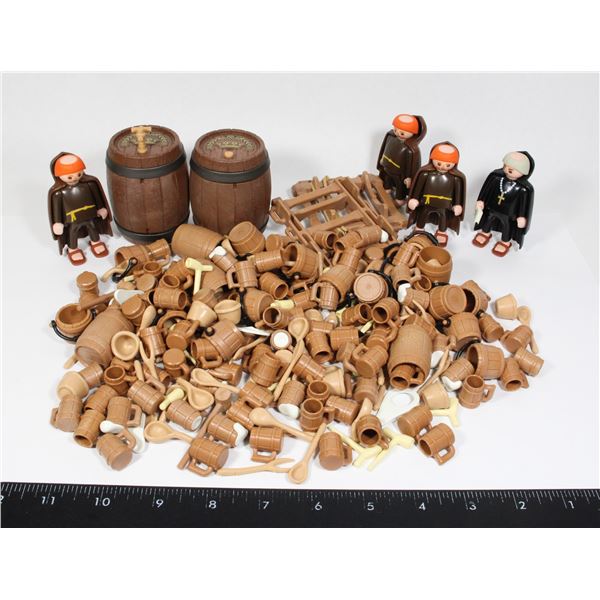 #546 PLAYMOBIL 3627 3631 WANDERING MONK FRIAR TUCK