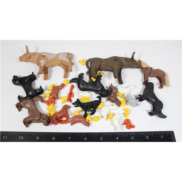 #549 LOT OF VINTAGE PLAYMOBIL FARM ANIMALS INC